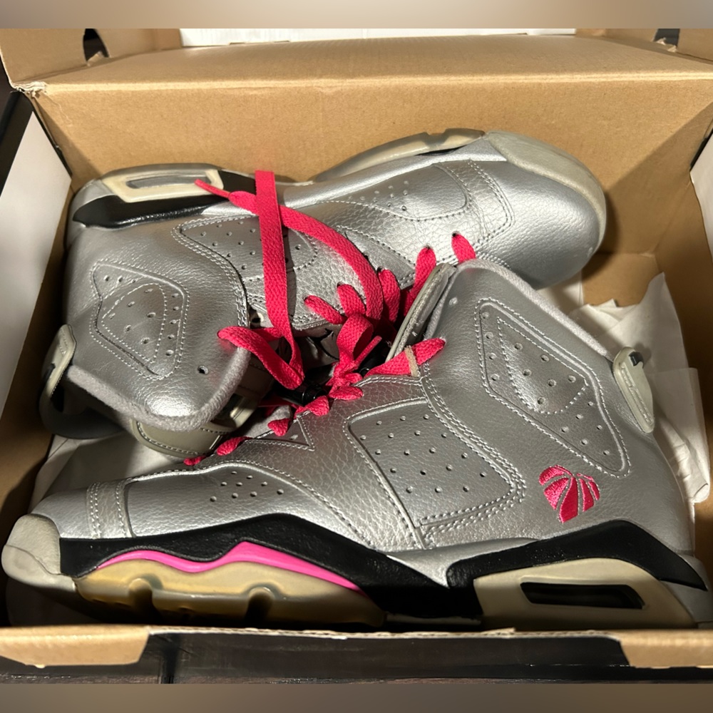 Jordan 6 Valentines